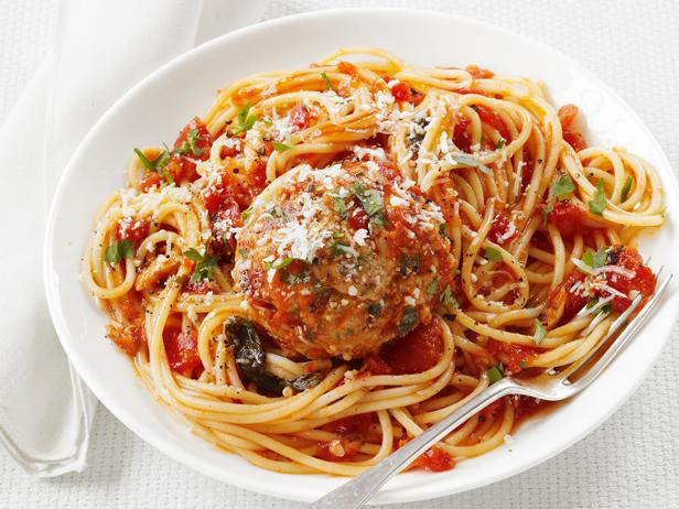 Turkey Meatballs with Linguine and Fresh Pureed tomatoes Protein Pasta