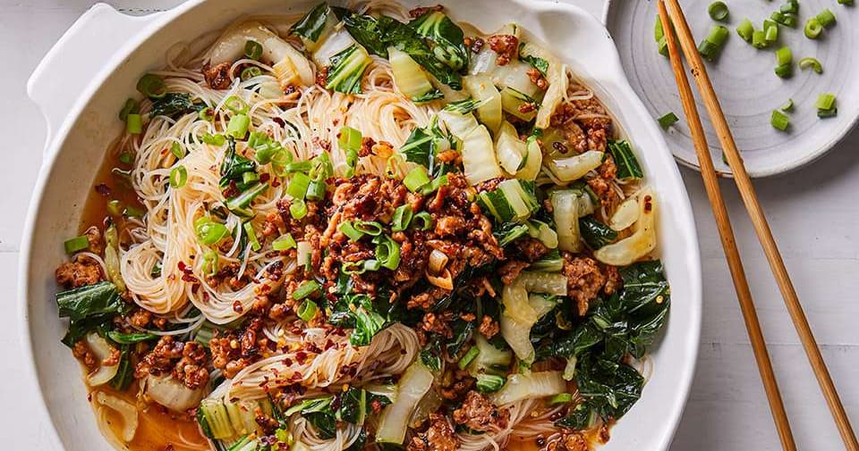 Fiery Noodles with Pork, Scallions and Bok Choy Protein Pasta